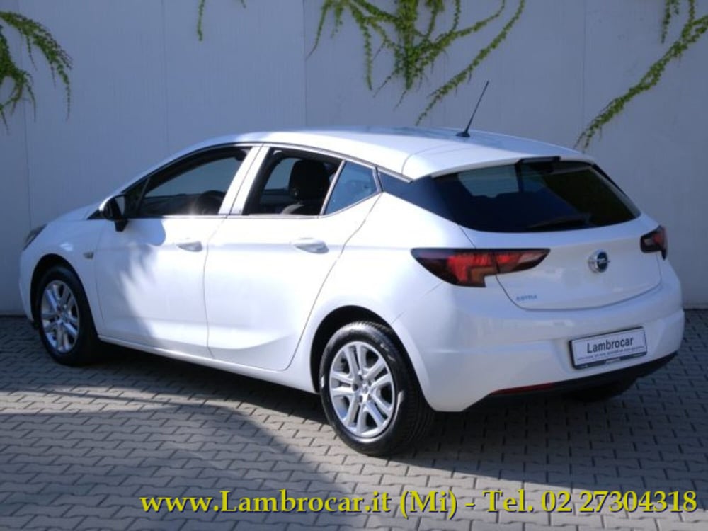 Opel Astra usata a Milano (14)