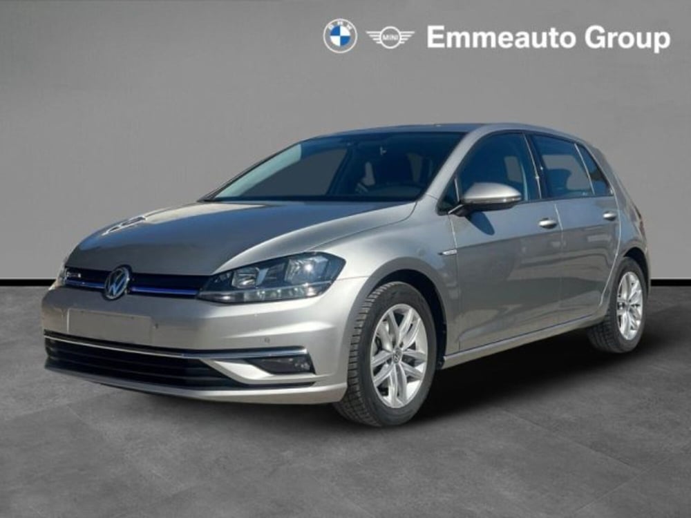 Volkswagen Golf nuova a Lecce