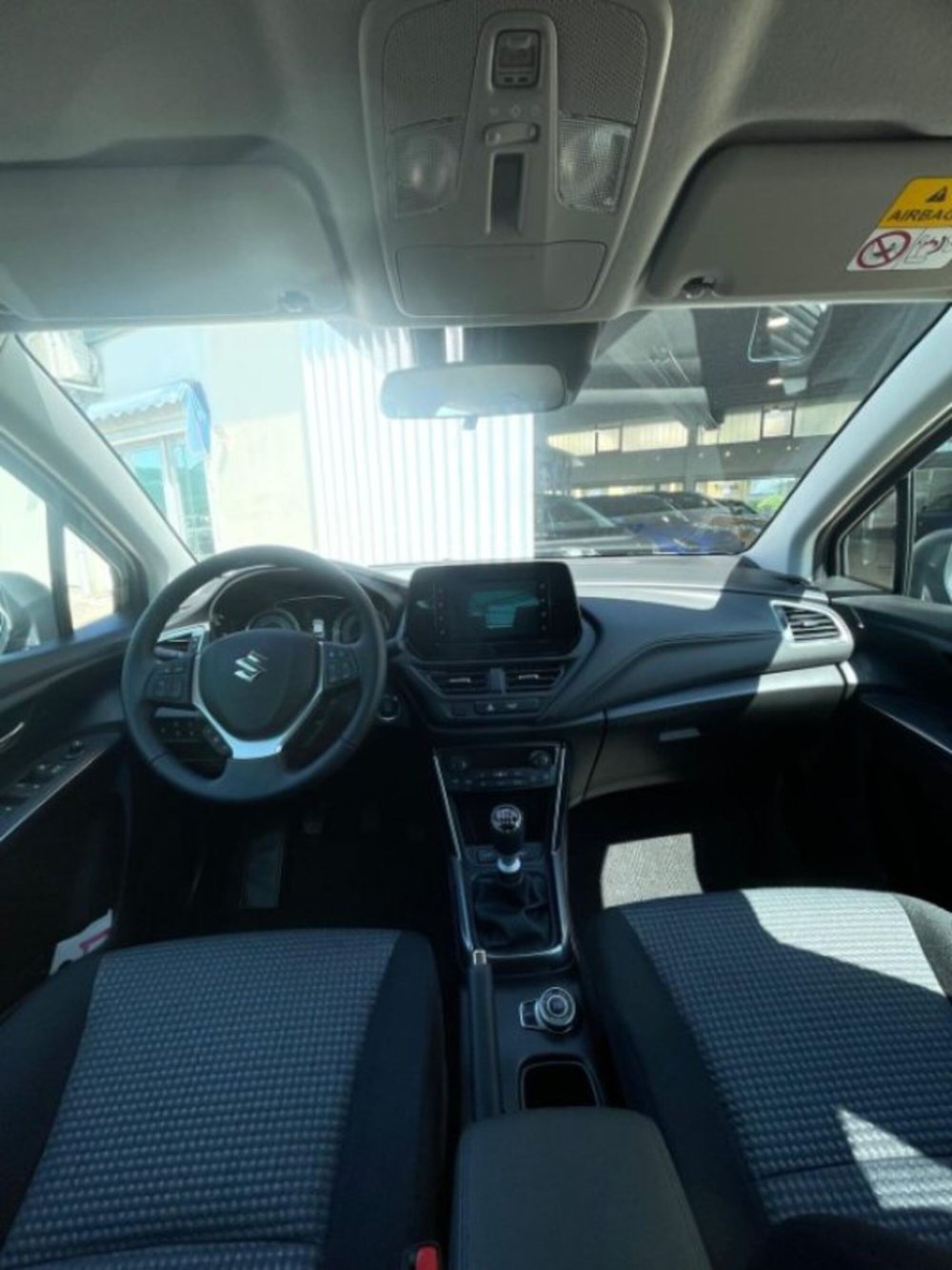 Suzuki S-Cross nuova a Novara (9)