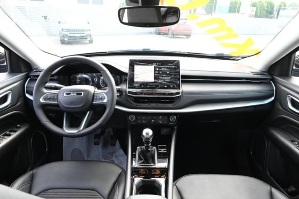 Jeep Compass nuova a Torino (11)