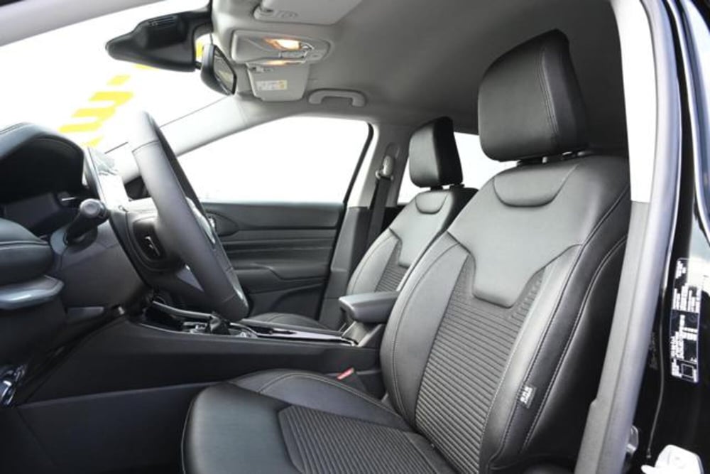 Jeep Compass nuova a Torino (14)