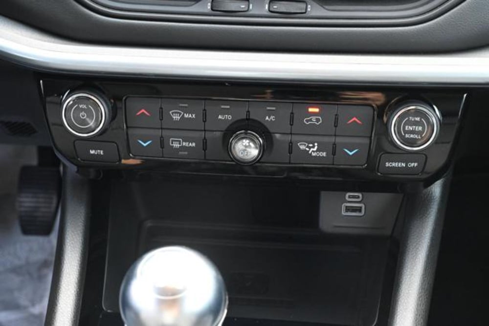 Jeep Compass nuova a Torino (19)