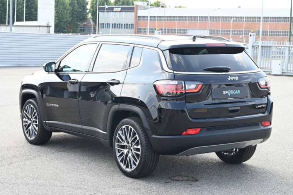 Jeep Compass nuova a Torino (7)