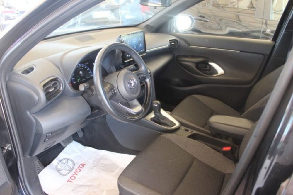 Toyota Yaris Cross usata a Roma (12)