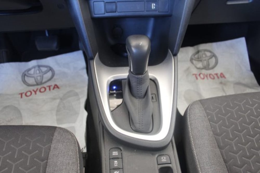 Toyota Yaris Cross usata a Roma (15)