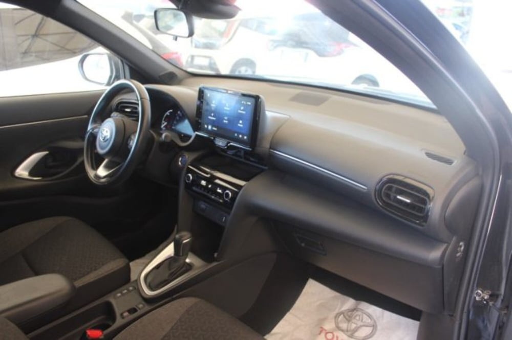 Toyota Yaris Cross usata a Roma (6)