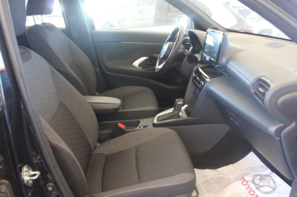 Toyota Yaris Cross usata a Roma (7)