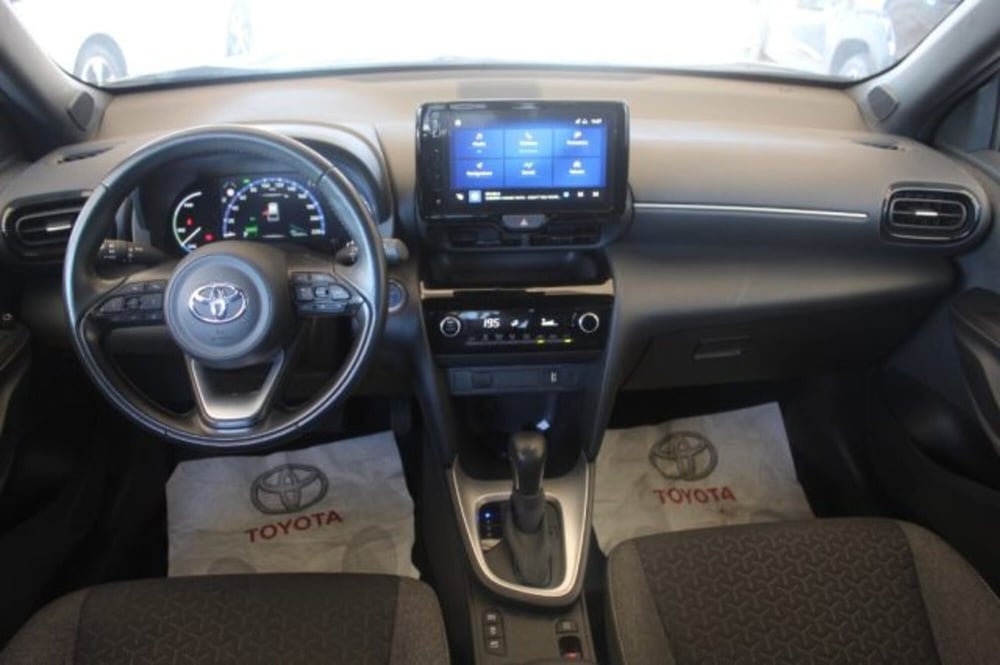 Toyota Yaris Cross usata a Roma (9)
