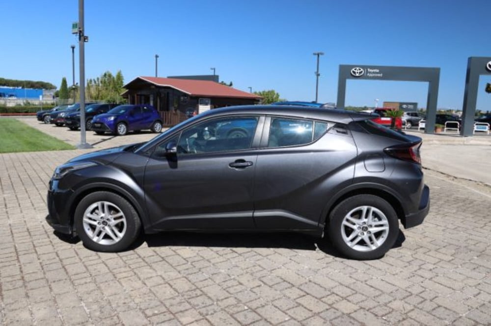 Toyota Toyota C-HR usata a Roma (13)