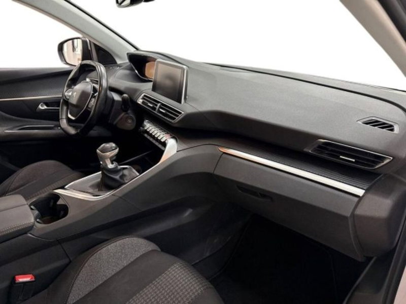 Peugeot 3008 usata a Catania (9)