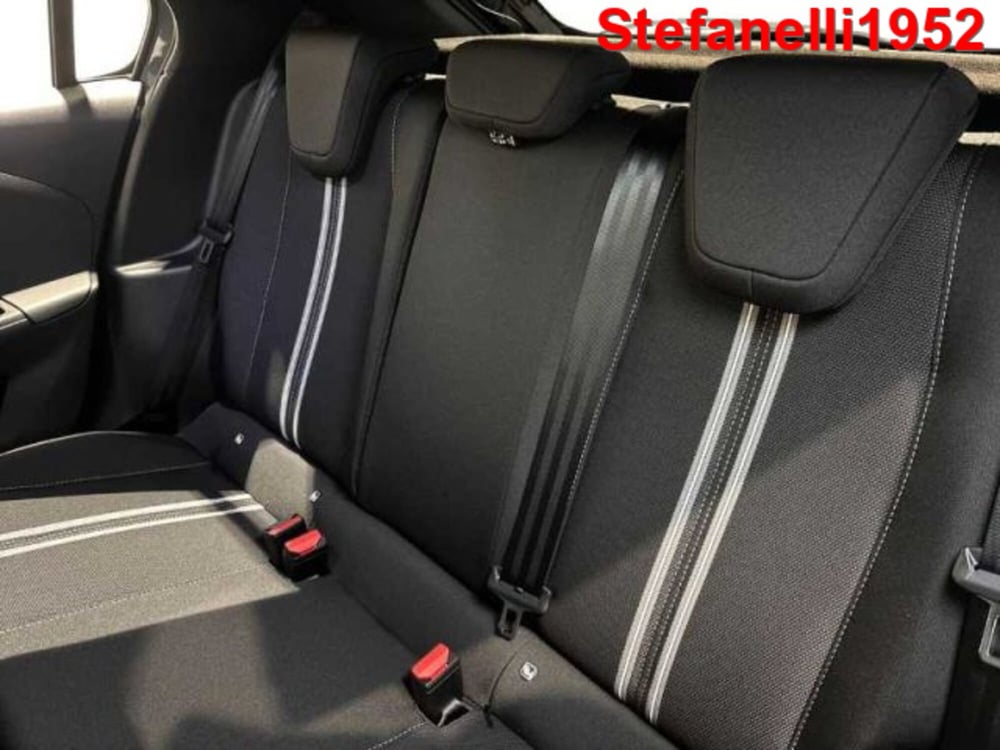 Opel Corsa nuova a Bologna (9)