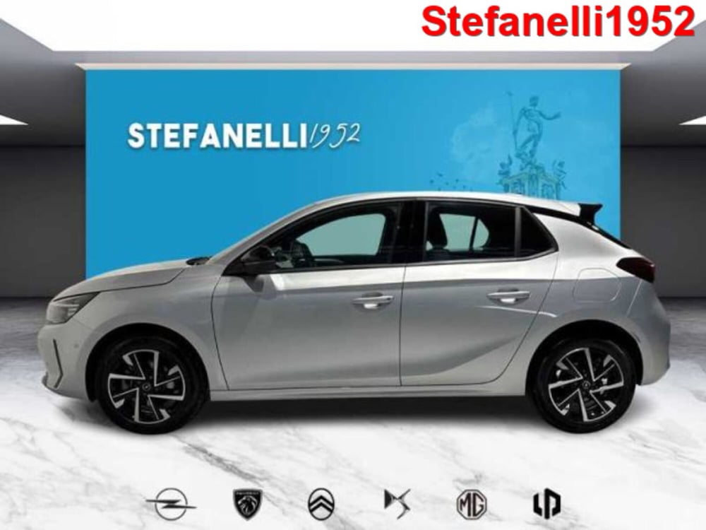 Opel Corsa nuova a Bologna (3)