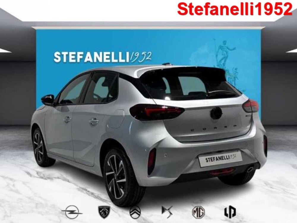 Opel Corsa nuova a Bologna (5)