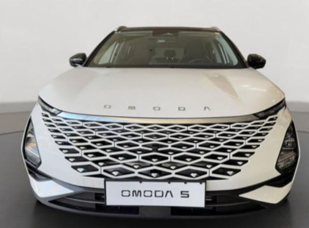 Omoda Omoda 5 nuova a Bologna (6)