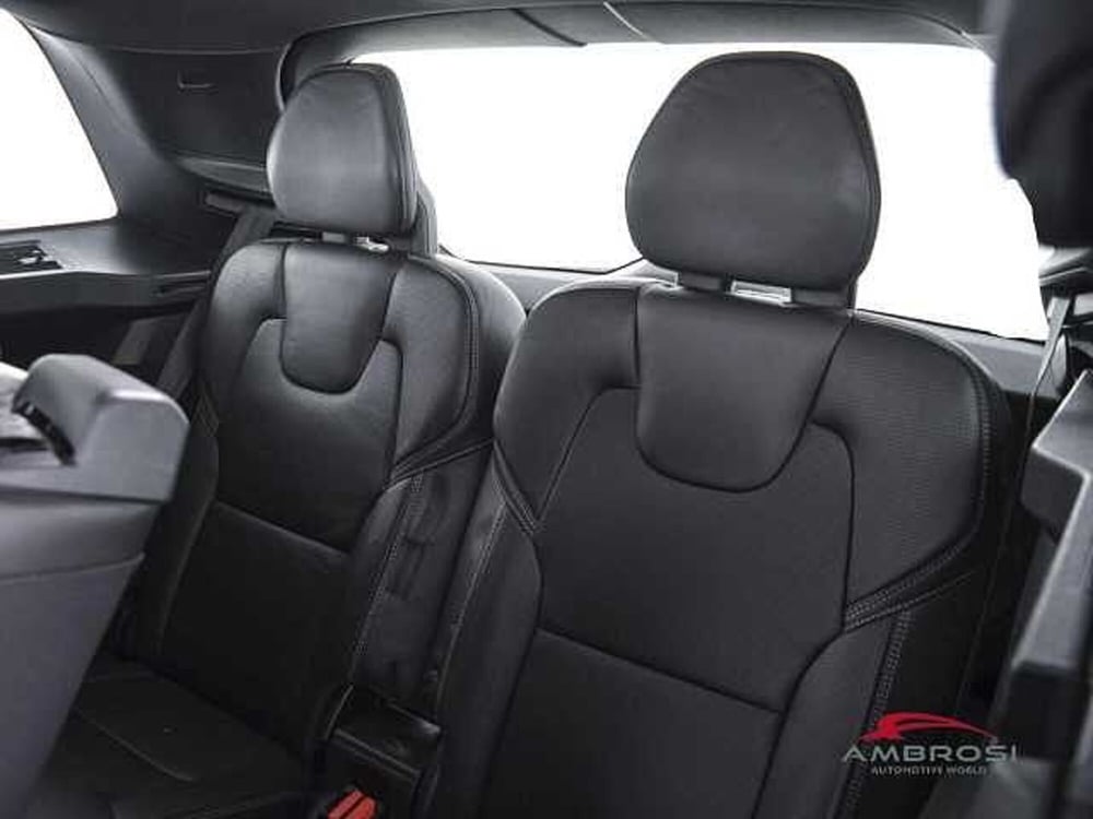 Volvo XC90 usata a Viterbo (11)