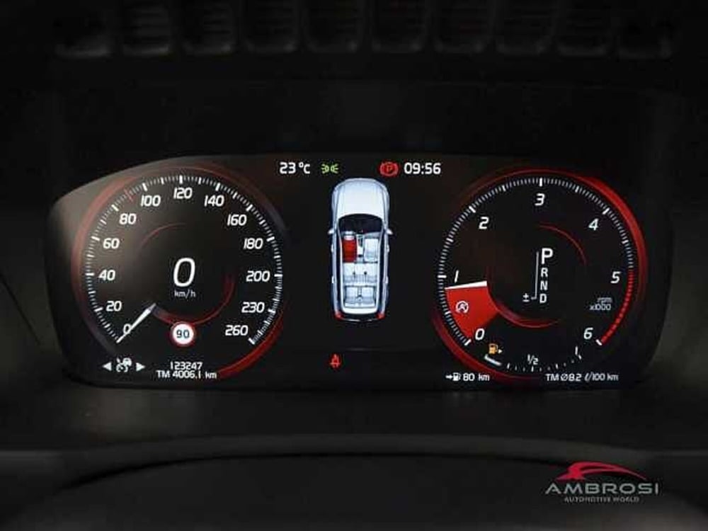 Volvo XC90 usata a Viterbo (15)