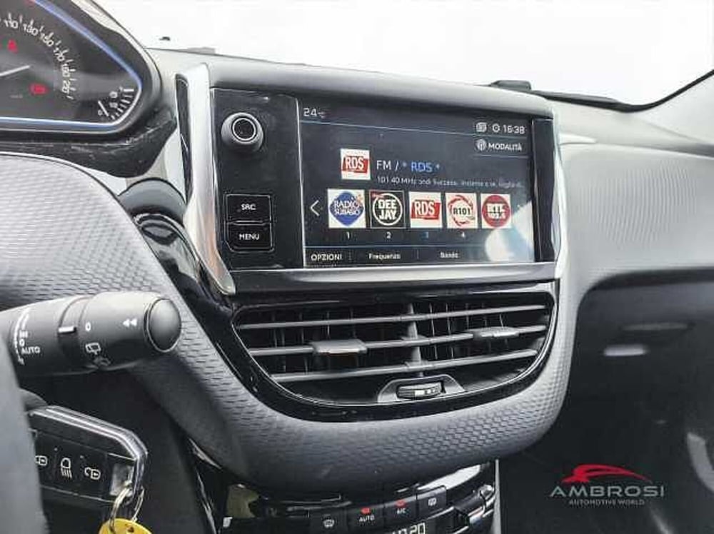 Peugeot 2008 usata a Viterbo (17)
