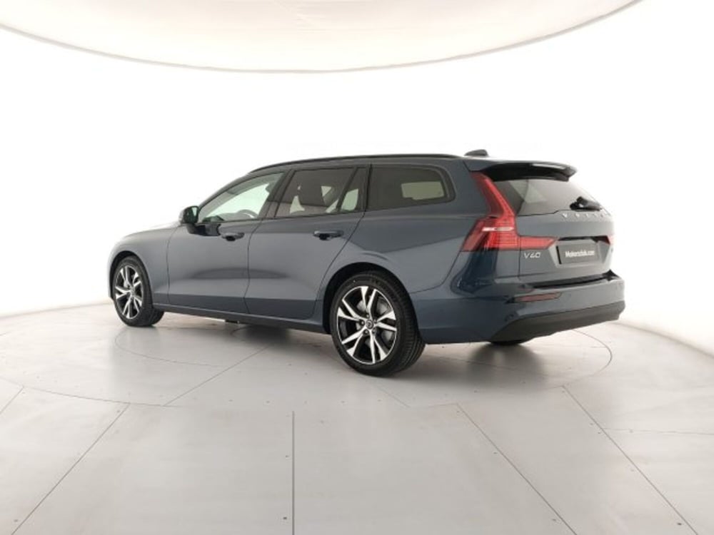 Volvo V60 nuova a Modena (3)