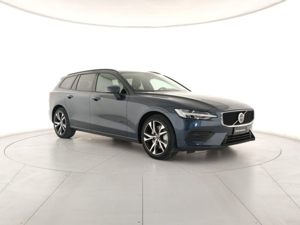 Volvo V60 nuova a Modena (6)