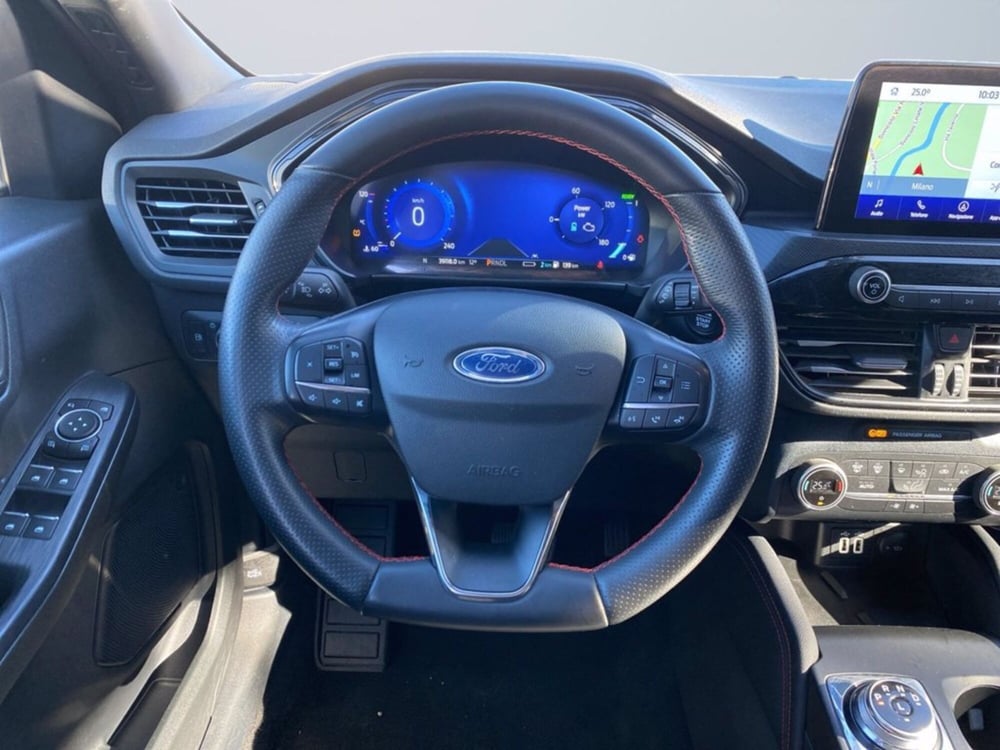 Ford Kuga usata a Milano (13)