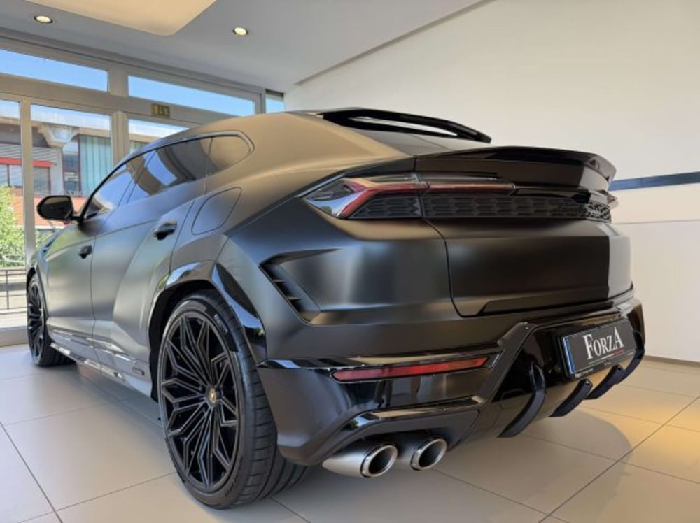 Lamborghini Urus usata a Torino (13)