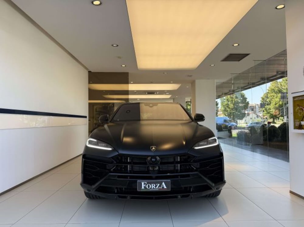 Lamborghini Urus usata a Torino (2)
