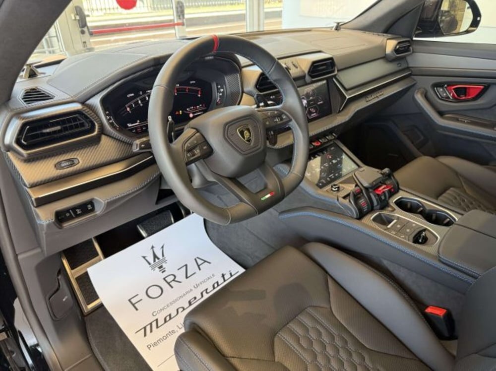 Lamborghini Urus usata a Torino (5)
