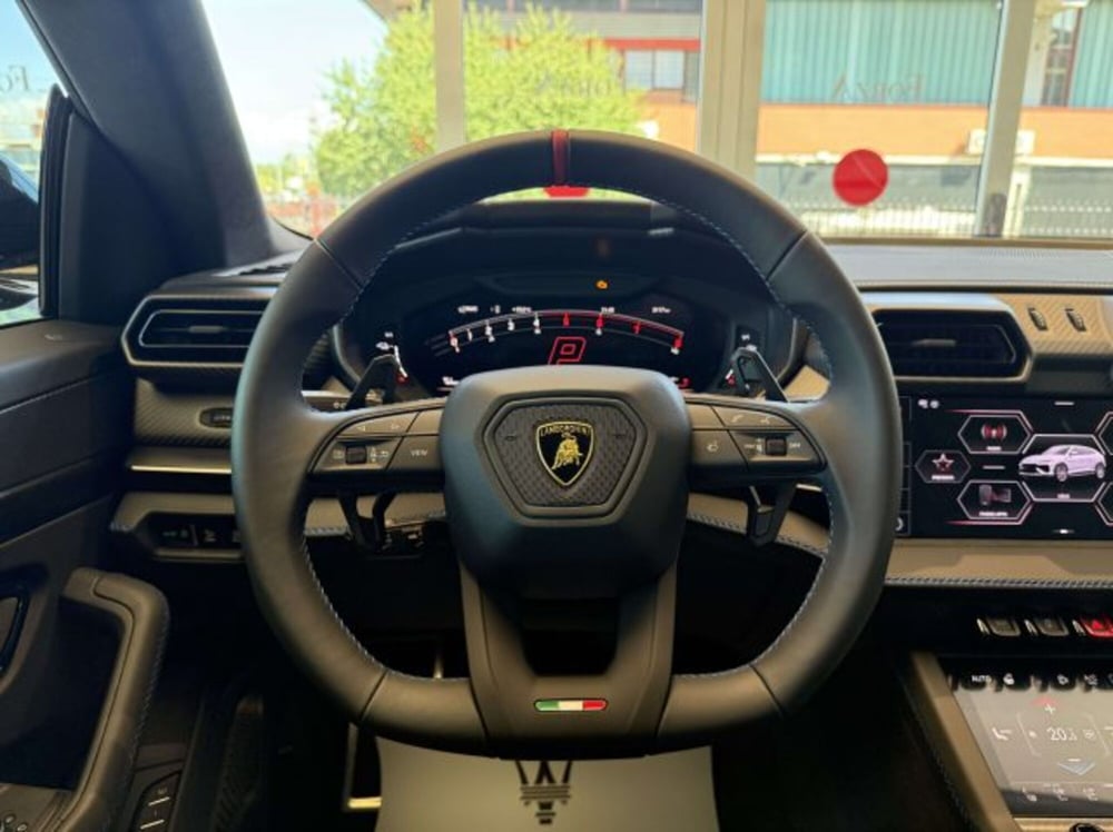 Lamborghini Urus usata a Torino (7)