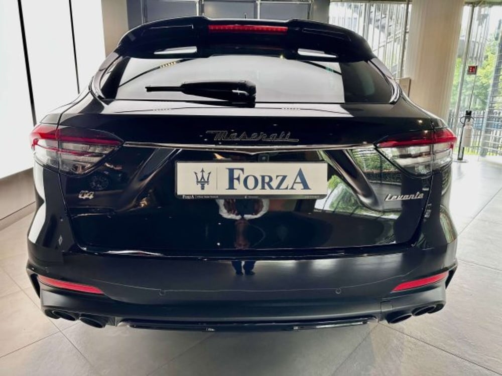 Maserati Levante usata a Torino (7)