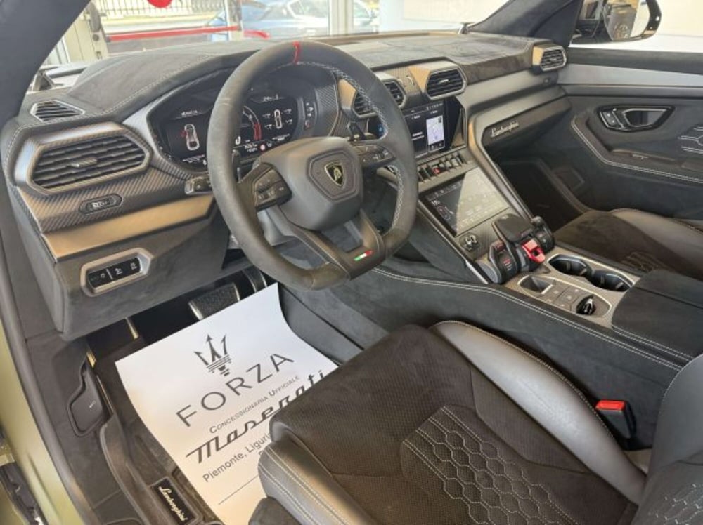 Lamborghini Urus usata a Torino (7)