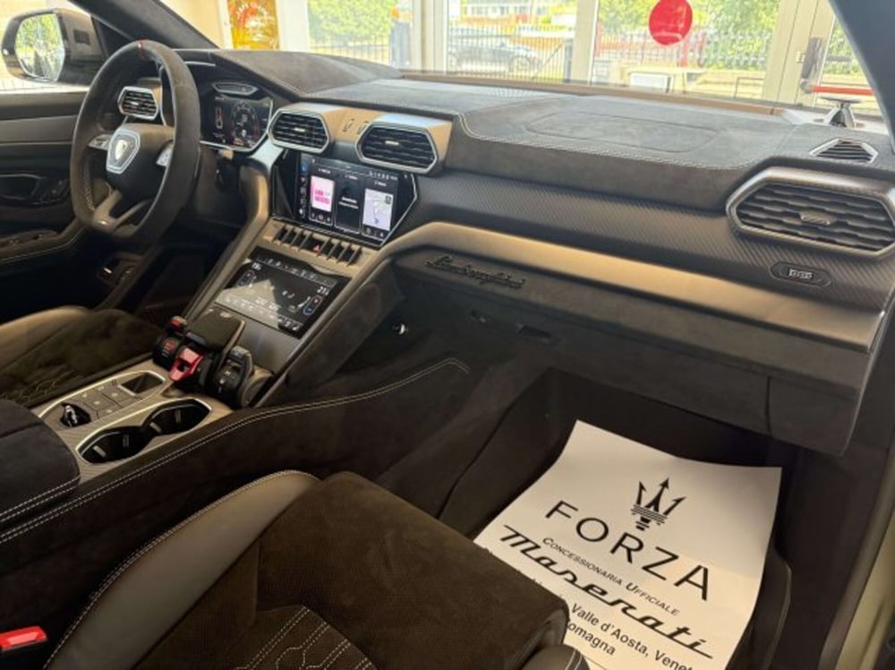 Lamborghini Urus usata a Torino (9)