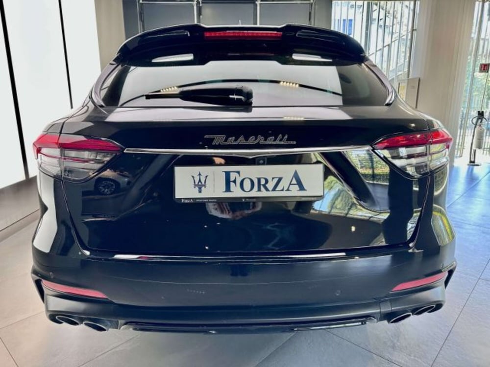 Maserati Levante usata a Torino (7)