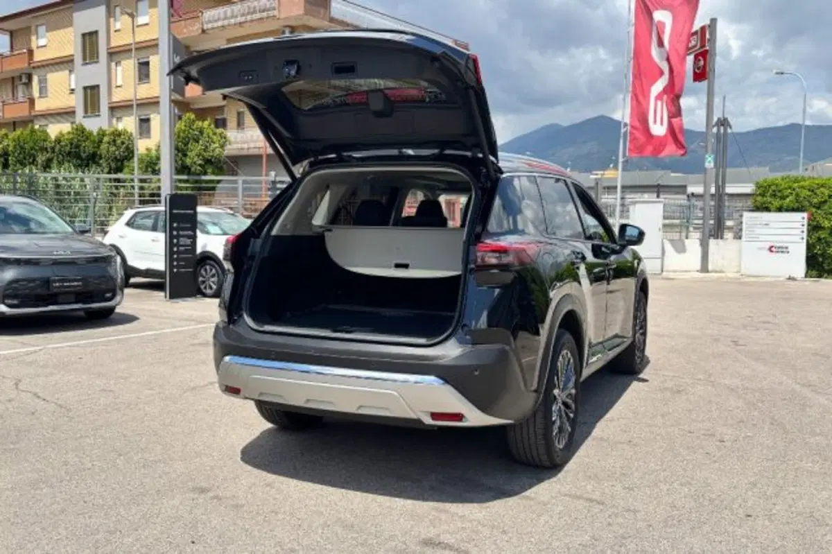 Nissan X-Trail usata a Latina (7)