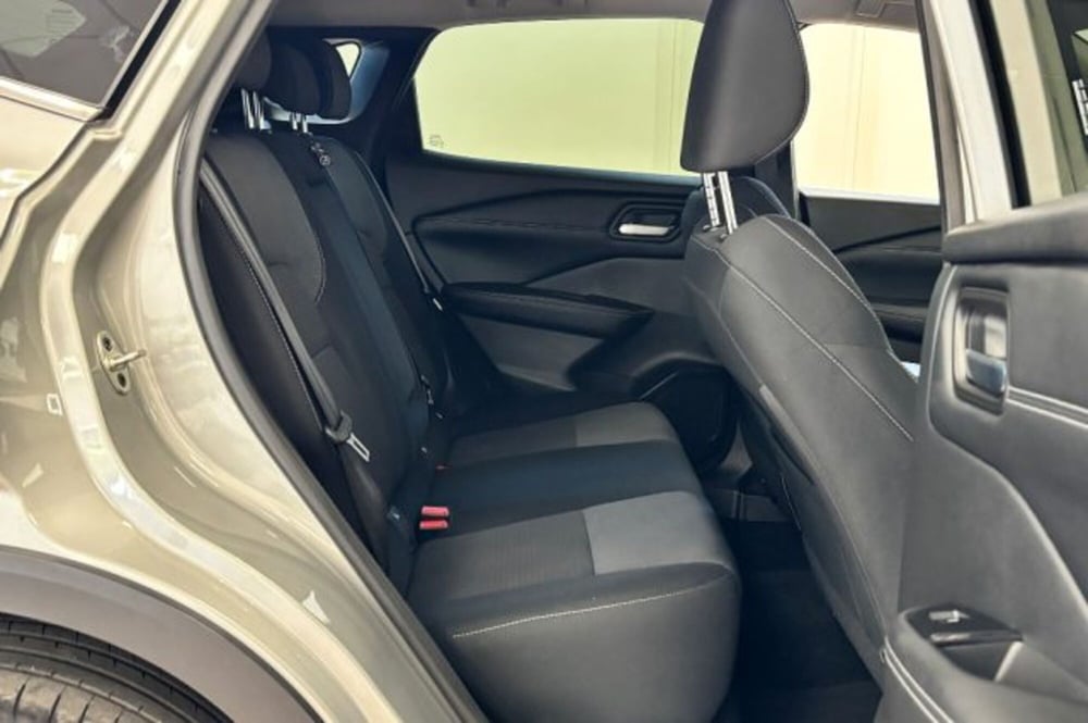 Nissan Qashqai usata a Latina (10)