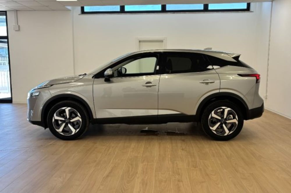 Nissan Qashqai usata a Latina (4)