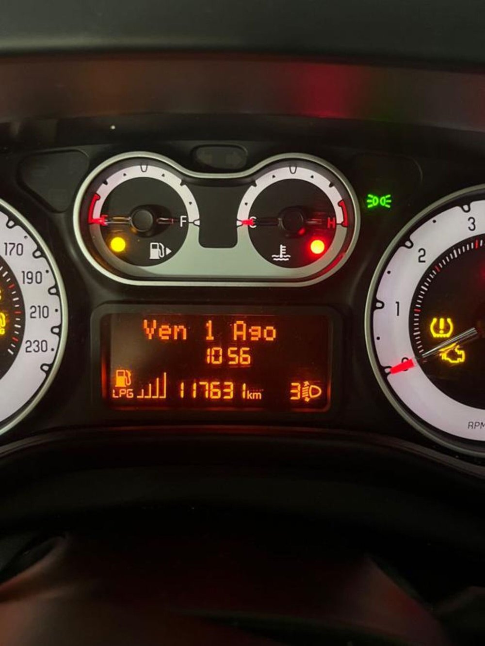 Fiat 500L usata a Torino (12)