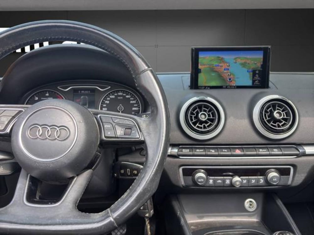 Audi A3 Cabrio usata a Milano (11)