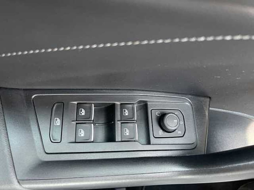 Volkswagen T-Roc usata a Ravenna (15)