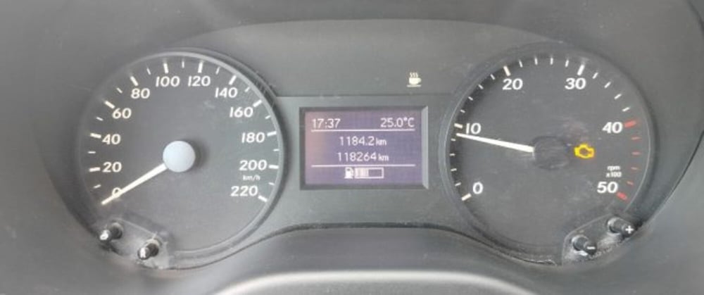 Mercedes-Benz Vito usata a Oristano (10)