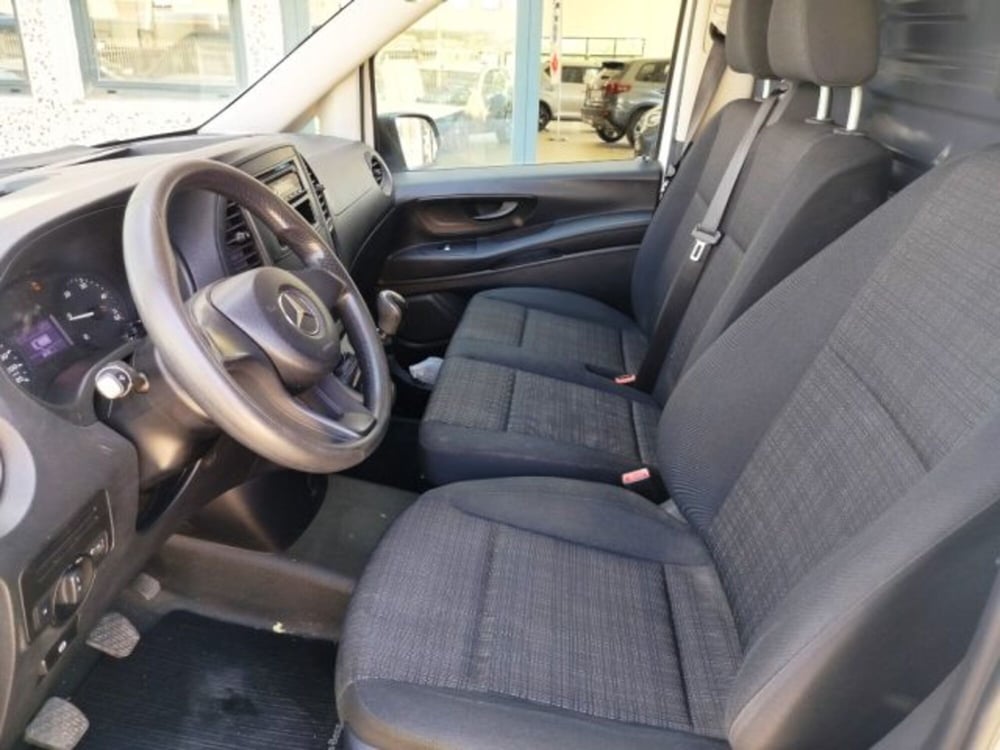 Mercedes-Benz Vito usata a Oristano (11)
