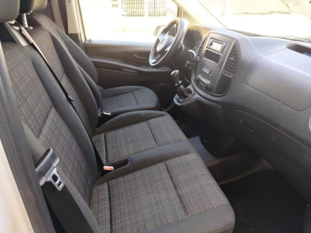 Mercedes-Benz Vito usata a Oristano (12)