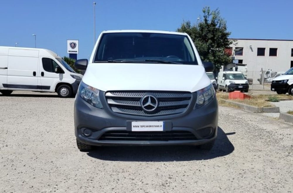 Mercedes-Benz Vito usata a Oristano (8)