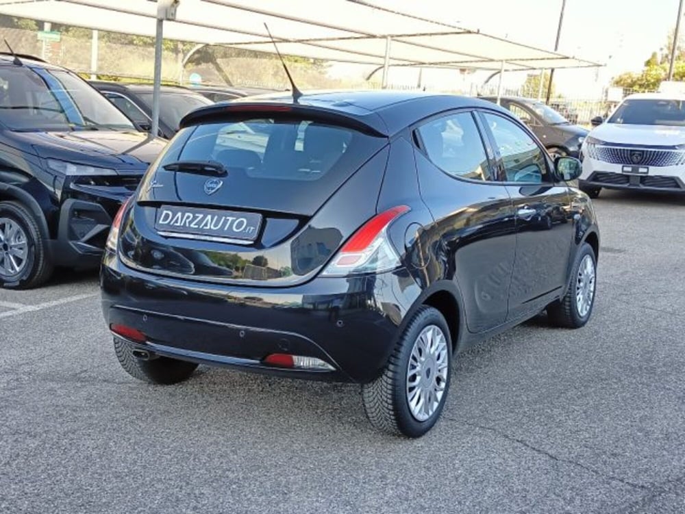 Lancia Ypsilon usata a Brescia (5)