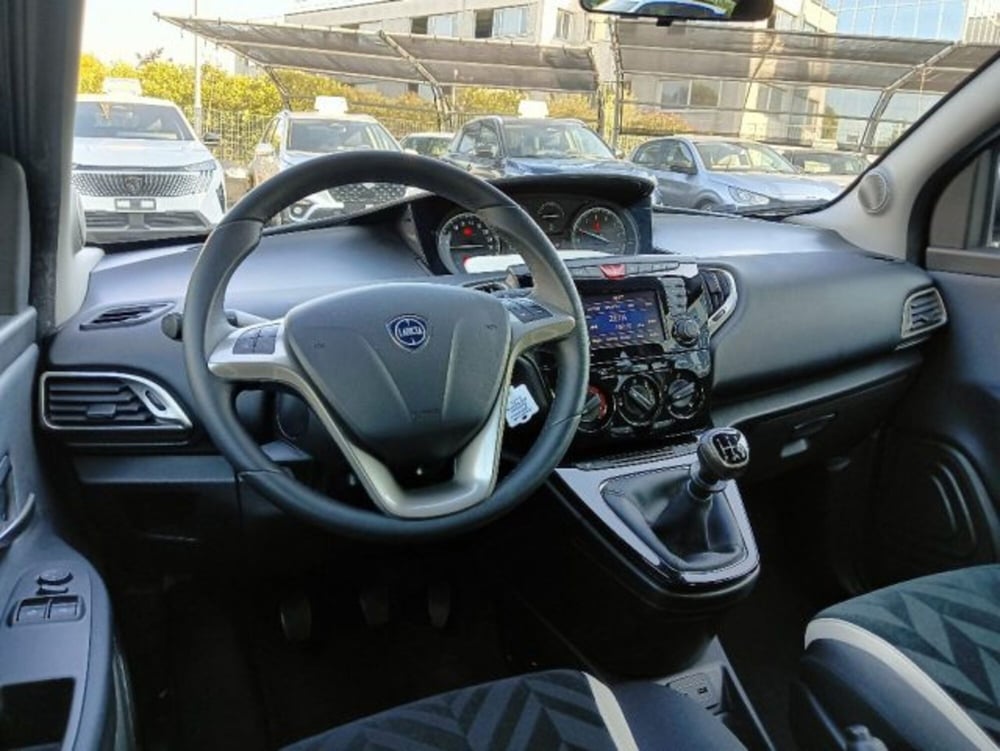 Lancia Ypsilon usata a Brescia (6)