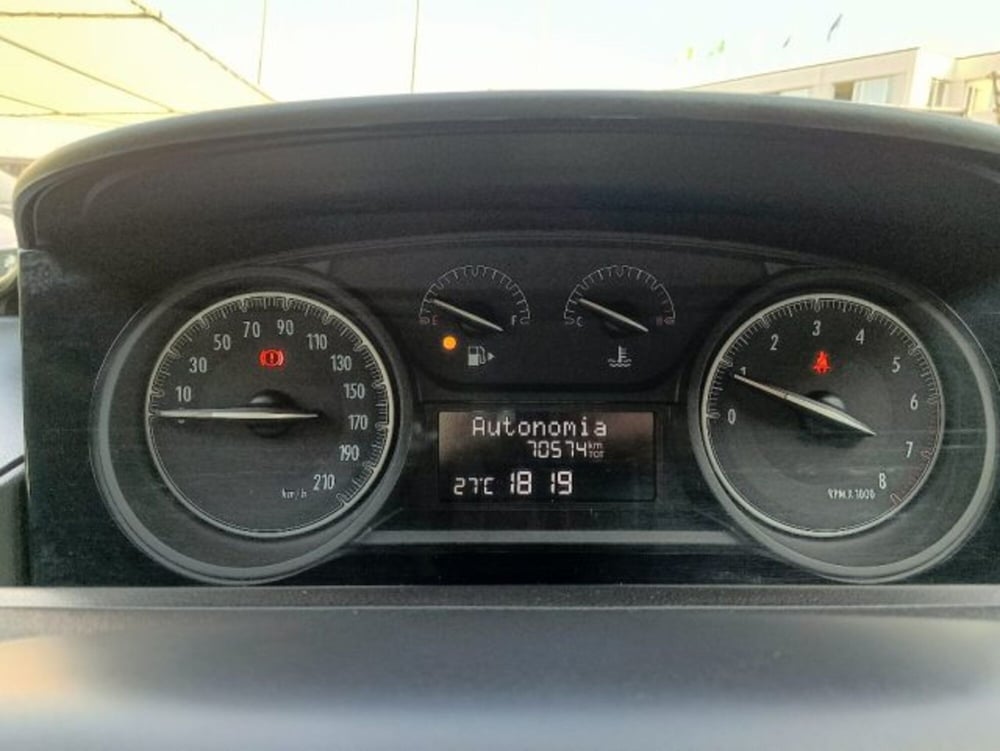 Lancia Ypsilon usata a Brescia (7)