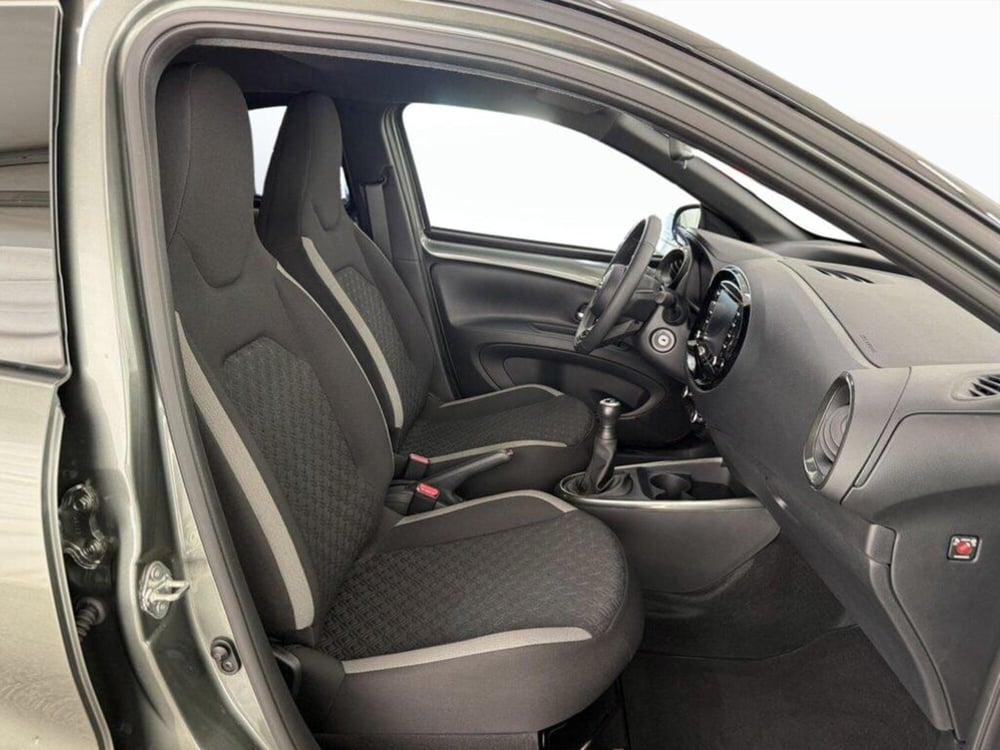 Toyota Aygo X usata a Monza e Brianza (10)