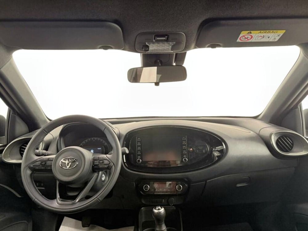 Toyota Aygo X usata a Monza e Brianza (9)