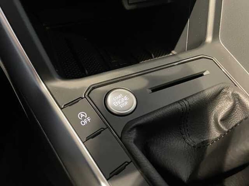 Volkswagen Taigo nuova a Ravenna (16)