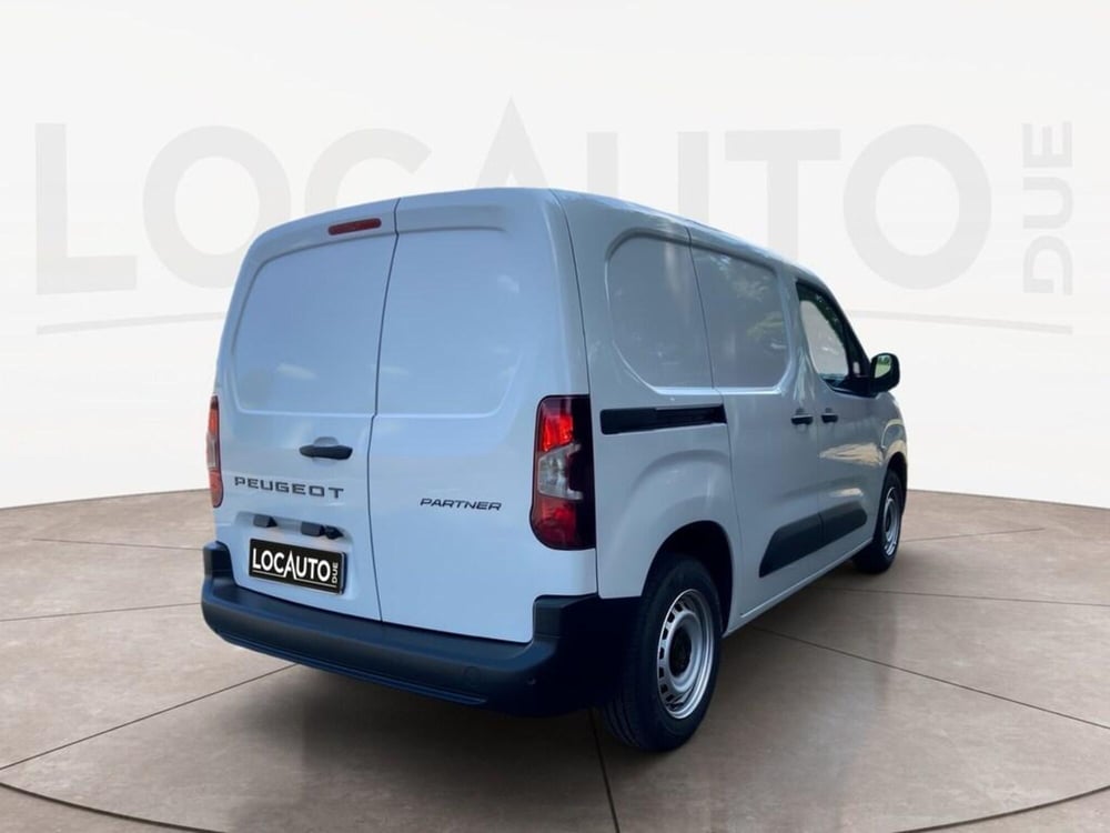 Peugeot Partner Furgone nuova a Torino (3)