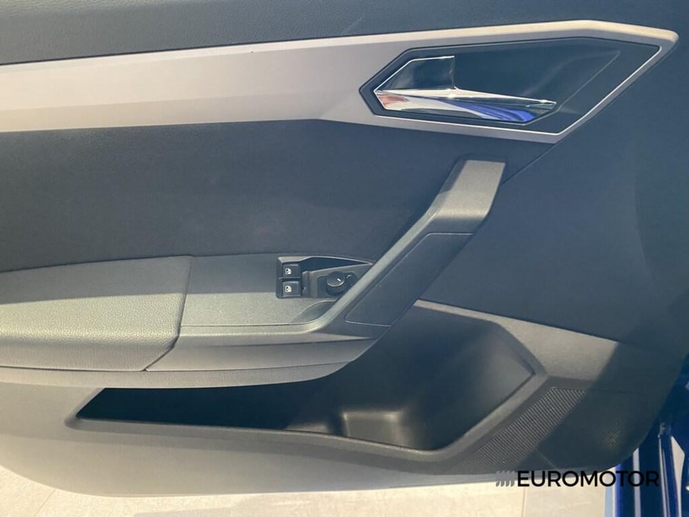 SEAT Ibiza usata a Bari (13)